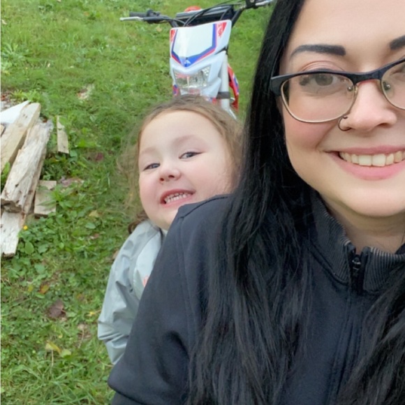 Meet your Posher, Keeley - Picture 13 of 16